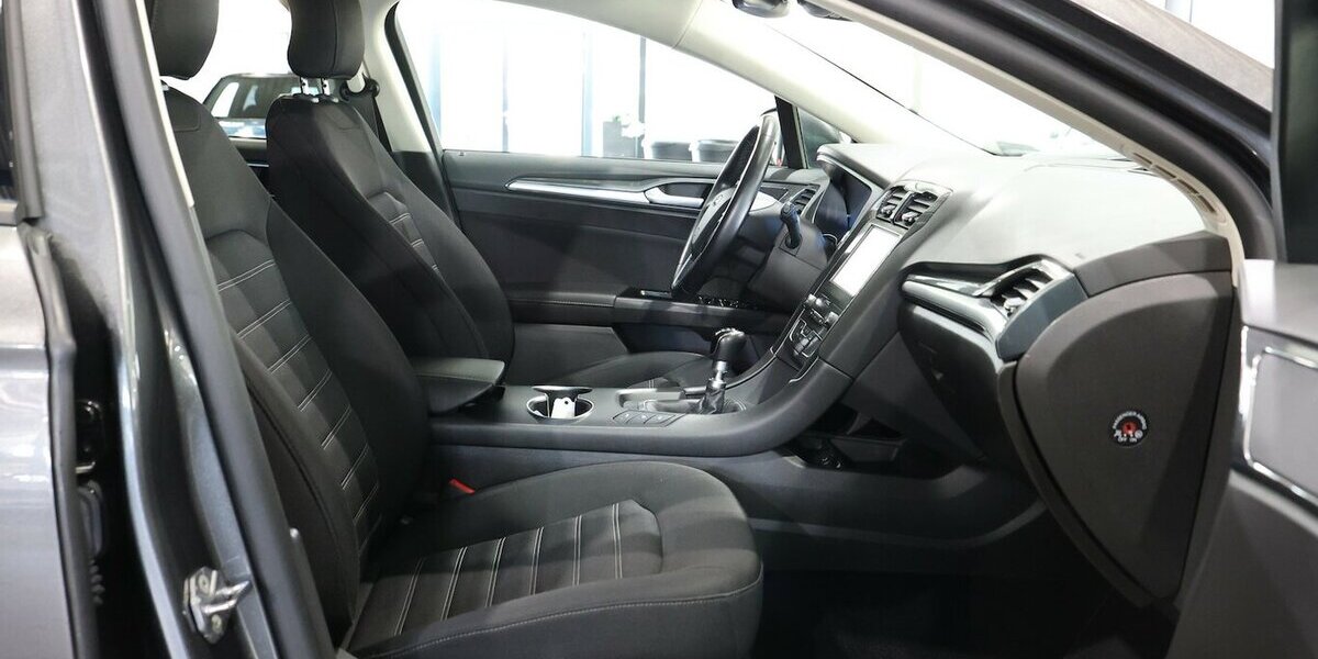 Ford Mondeo Tunier 2.0 EcoBlue BUSINESS / NAVI+KAEMRA 146.000 km 14.444 &euro; Hamm 59077
