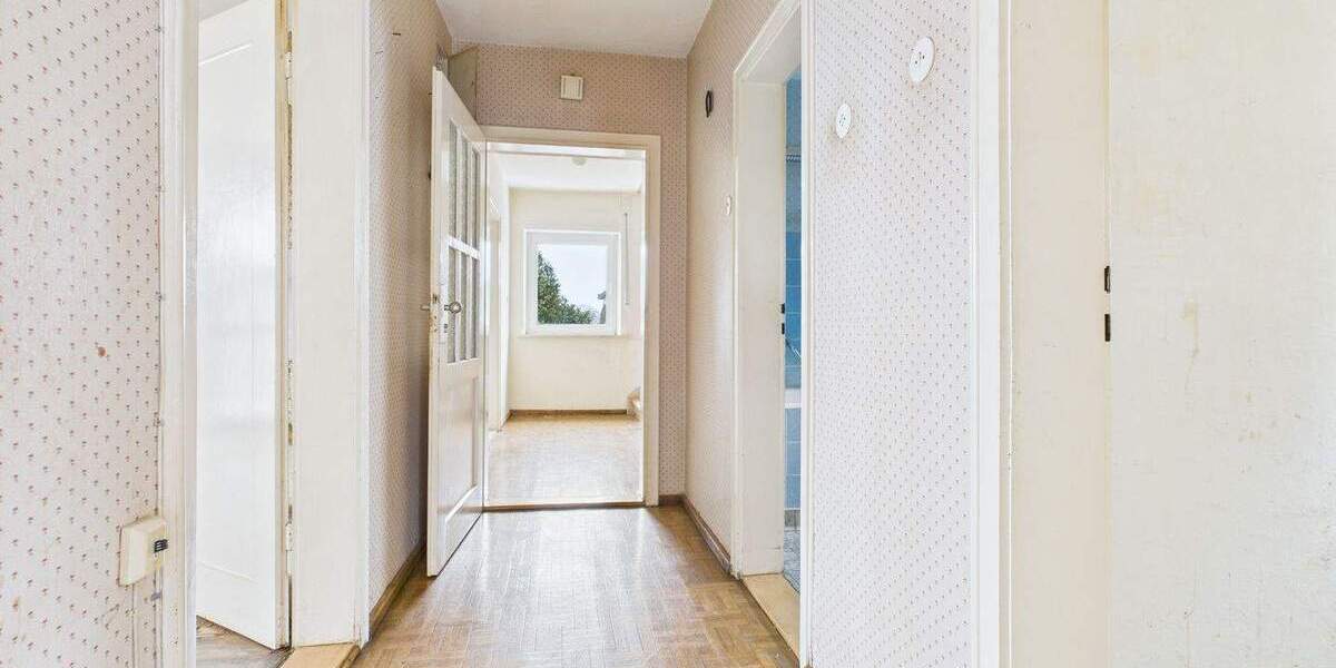 Mehrfamilienhaus, Wohnhaus Augsburg Haunstetten - 9 Zimmer, 219 m&sup2;, 895.000&euro; | Angebot:25736018