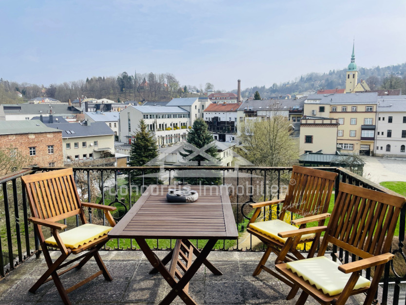 Einfamilienhaus mit Charme und Blick in die Stadt