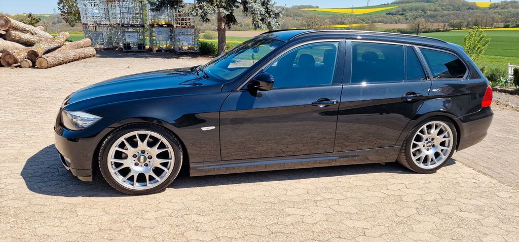 BMW 320 89.900 km 12.500 &euro; Wanderath 56729