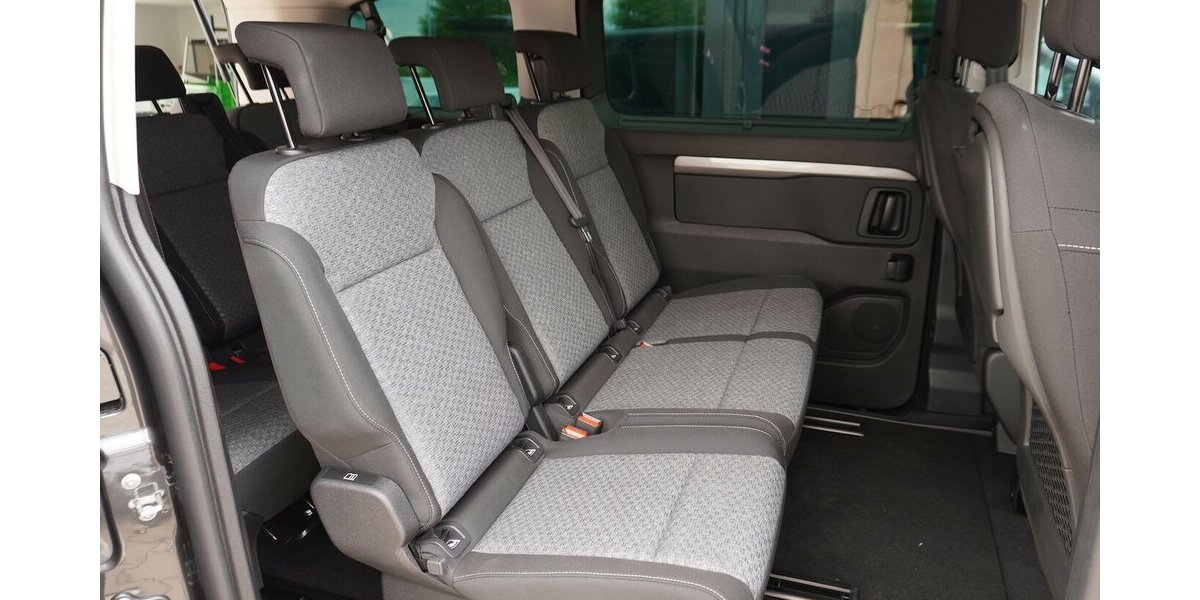 Fiat Ulysse L2 180 AT8 8-Sitzer / 10-Zoll Navi 15.712 km 37.961 &euro; Münchenbernsdorf 07589