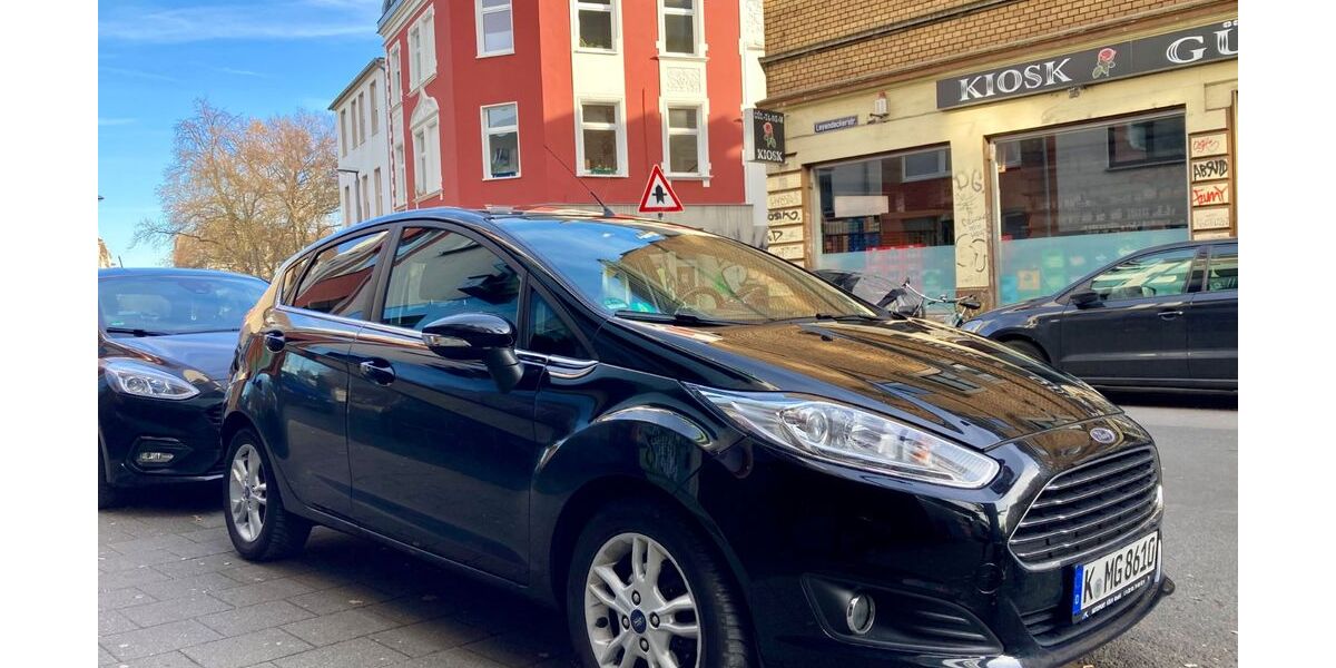 Ford Fiesta 129.900 km 6.400 &euro; Köln 50825