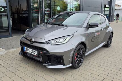 Toyota Yaris 1.560 km 44.880 &euro; Schwäbisch Hall 74523