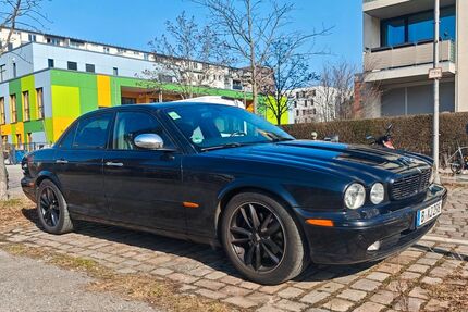 Jaguar XJ 388.000 km 4.499 &euro; Berlin 10369