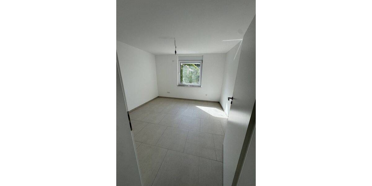 Etagenwohnung Backnang - 3 Zimmer, 94 m&sup2;, 1.300&euro; | Angebot:26877417