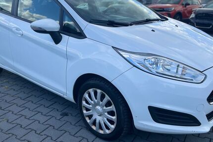 Ford Fiesta 145.315 km 3.980 &euro; Essen 45356