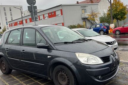 Renault Scenic 195.676 km 999 € Nürnberg 90439