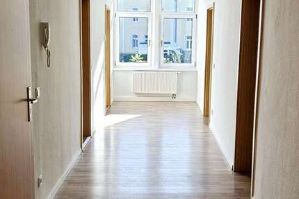 Zimmer Chemnitz Freiberg Süd - 5 Zimmer, 700&euro; | Angebot:27479511