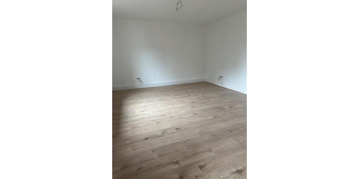 Etagenwohnung Großmaischeid - 5 Zimmer, 120 m&sup2;, 750&euro; | Angebot:26538150