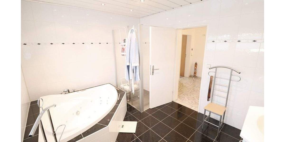 Einfamilienhaus Cloppenburg Emstekerfeld - 7 Zimmer, 225 m&sup2;, 465.000&euro; | Angebot:25799171