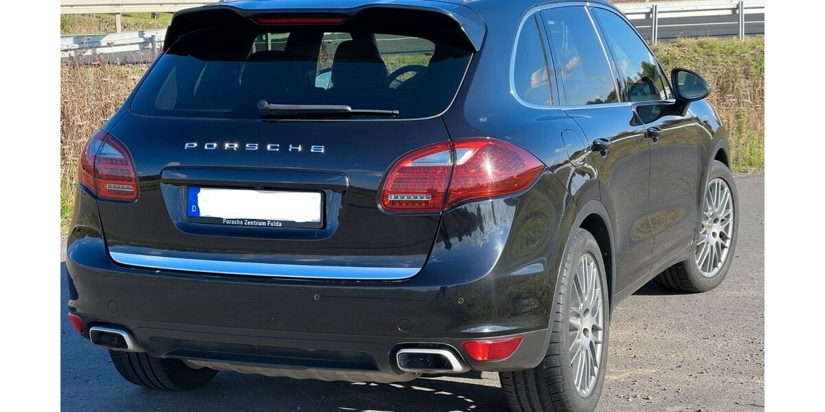 Porsche Cayenne 267.000 km 15.200 &euro; Büdingen 63654