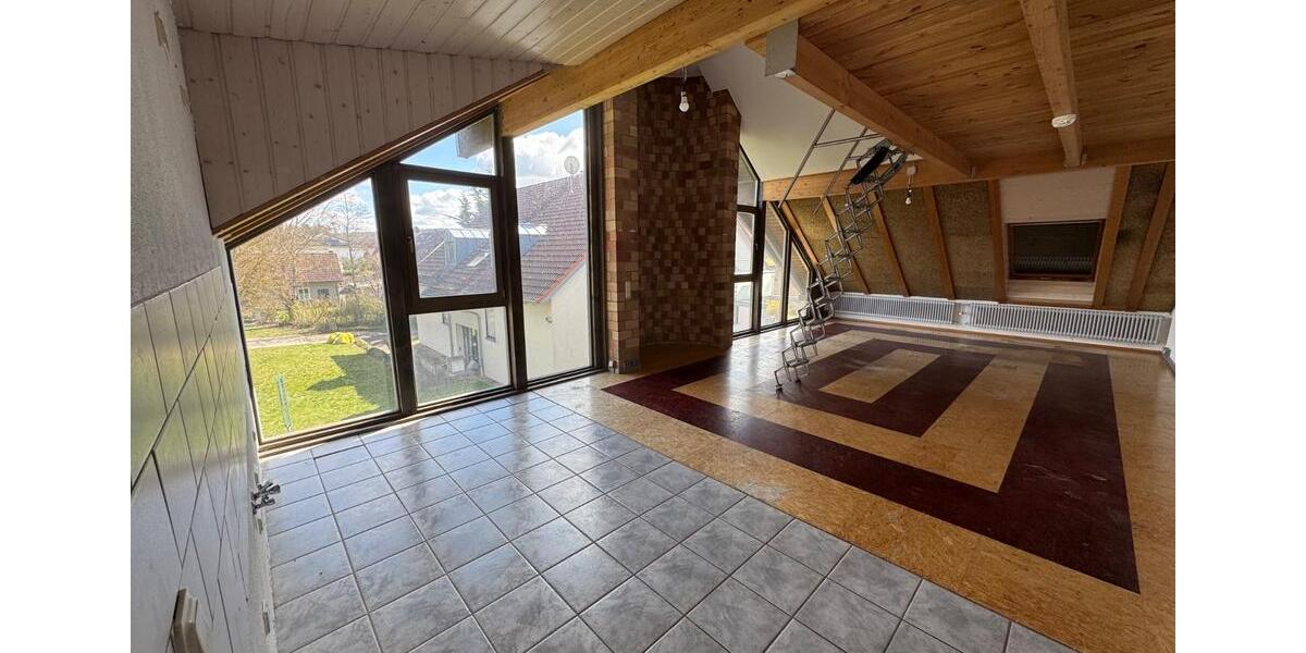 Dachgeschoßwohnung Gemünden am Main - 1.5 Zimmer, 63 m&sup2;, 130.000&euro; | Angebot:26047144