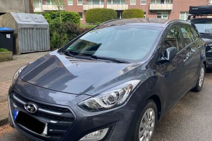 Hyundai i30 100.444 km 7.450 &euro; Bargteheide 22941