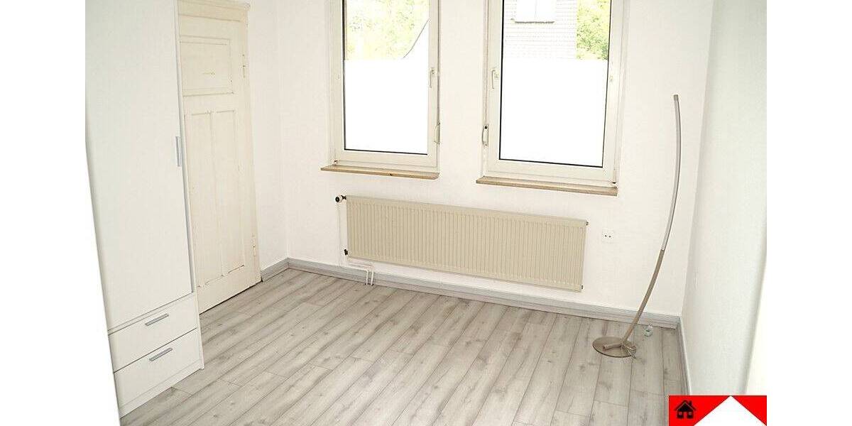 Einfamilienhaus Bad Münder am Deister Eimbeckhausen - 8 Zimmer, 150 m&sup2;, 165.000&euro; | Angebot:26902641