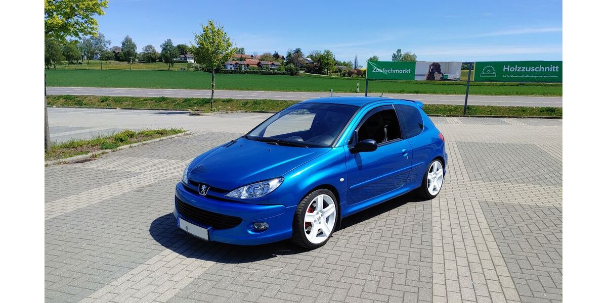 Peugeot 206 123.240 km 8.400 &euro; Traunreut 83301