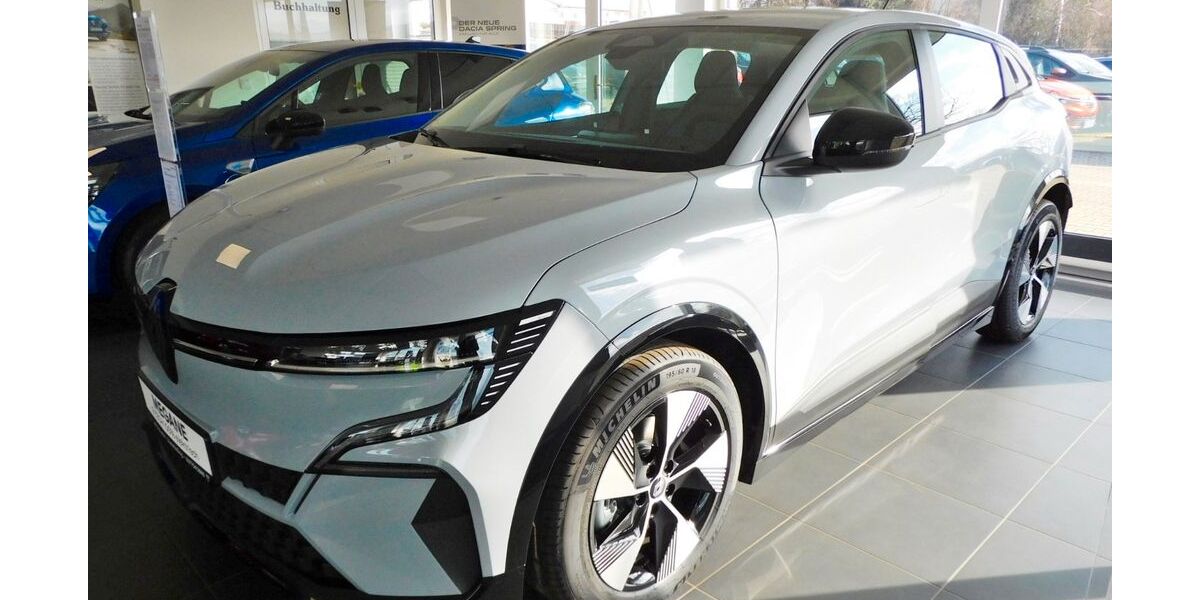 Renault Megane 10 km 31.900 € Zwönitz 08297