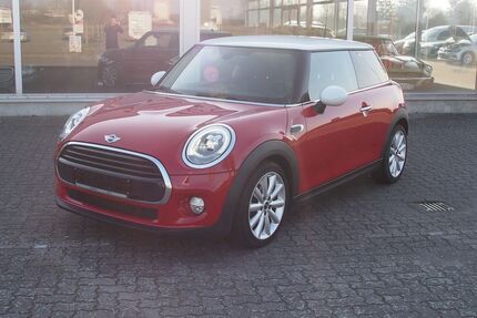 Mini ONE 48.057 km 13.898 &euro; Pampow 19075