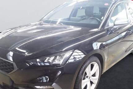 Seat Leon 8.300 km 26.440 &euro; Wackersdorf 92442