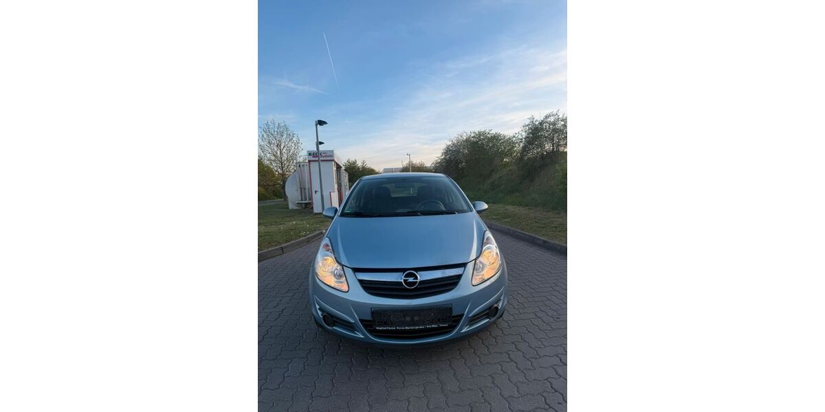 Opel Corsa 111.000 km 2.200 &euro; Gotha 99867