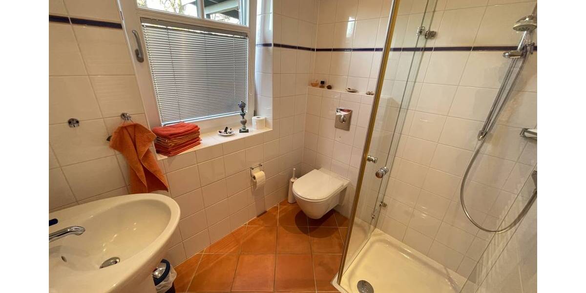 Doppelhaushälfte Friedeburg - 5 Zimmer, 164 m&sup2;, 350.000&euro; | Angebot:26203885