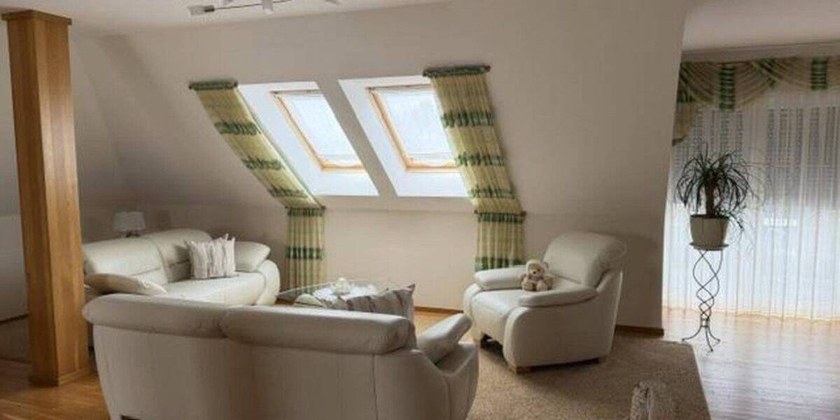 Etagenwohnung Luckau Stadt Luckau - 2 Zimmer, 100 m&sup2;, 1.221&euro; | Angebot:26929519