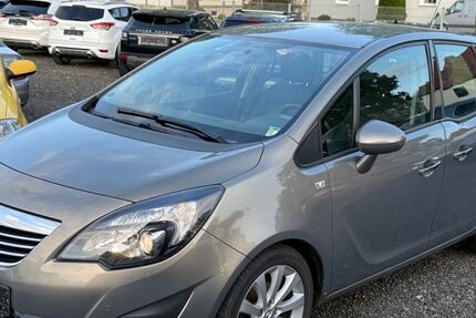 Opel Meriva 131.000 km 3.199 &euro; Breitenworbis 37339