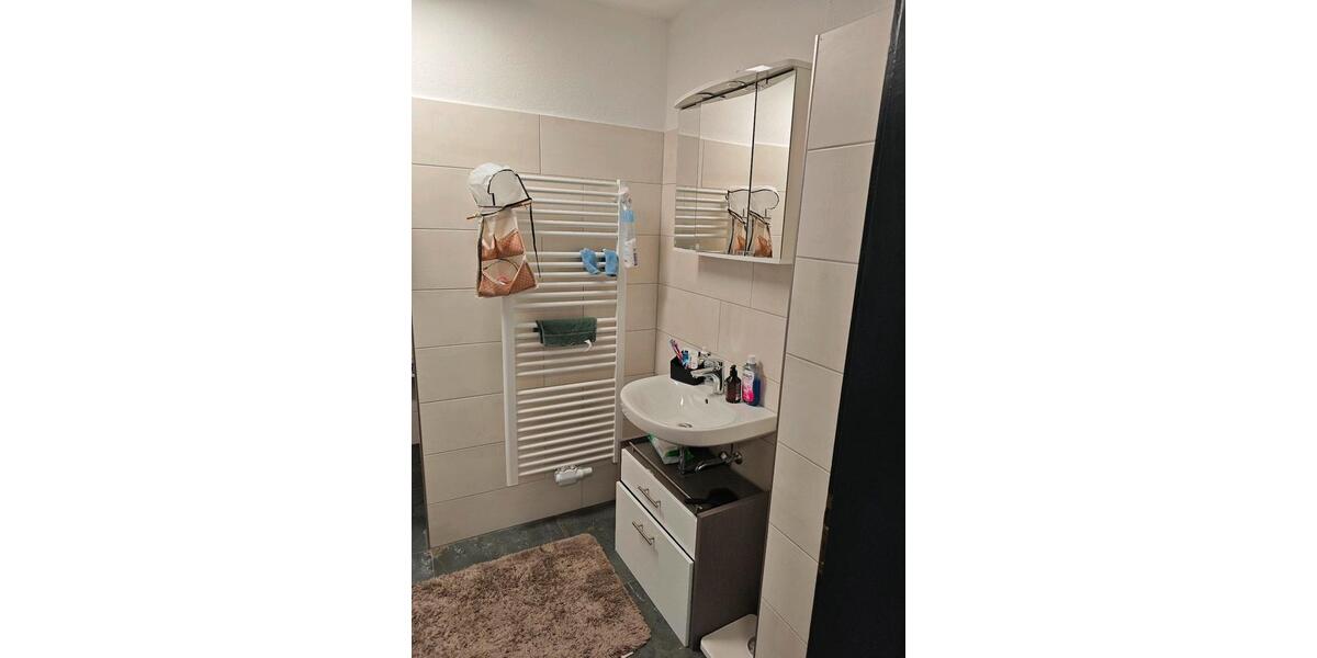 Etagenwohnung Burghausen - 4 Zimmer, 84 m&sup2;, 1.500&euro; | Angebot:26366359