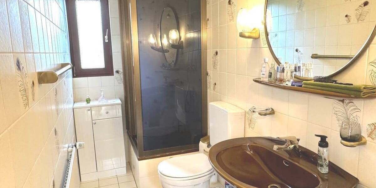 Mehrfamilienhaus, Wohnhaus Bremen / Schönebeck Schönebeck - 5 Zimmer, 137 m&sup2;, 275.000&euro; | Angebot:25777972