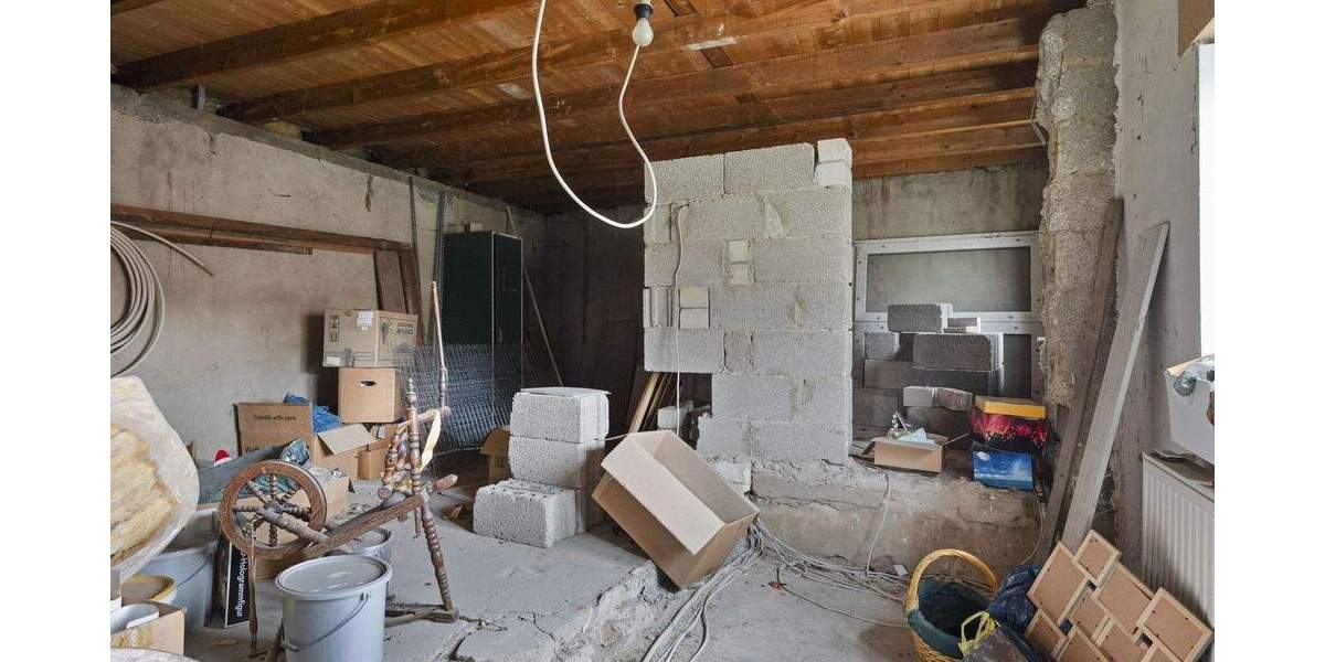 Großzügiges Wohnhaus mit Innenhof, Garten und Ausbaupotenzial in Gangelt- Stahe! 8 zimmer