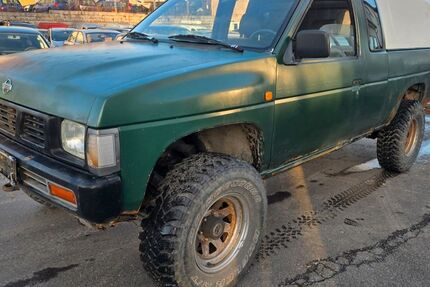 Nissan King Cab 178.000 km 3.300 &euro; Hildburghausen 98646