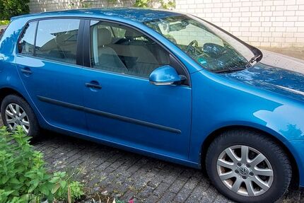 VW Golf 101.200 km 3.200 &euro; Bonn 53225