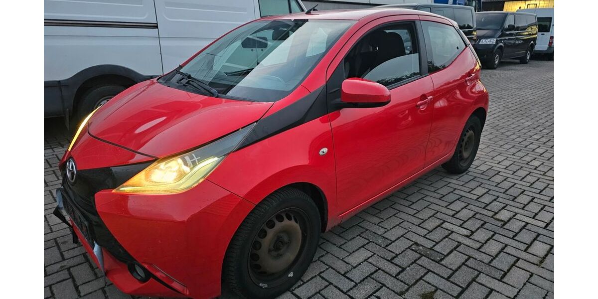 Toyota Aygo (X) 205.000 km 4.499 € Bad Dürkheim 67098