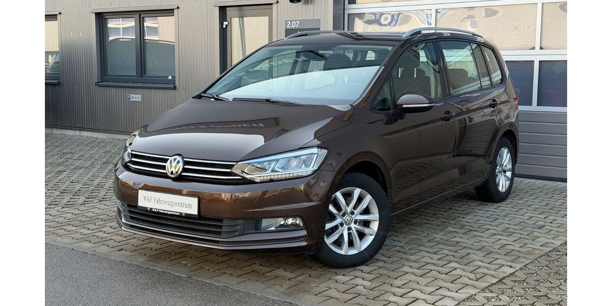 VW Touran 115.228 km 15.900 &euro; Augsburg 86167