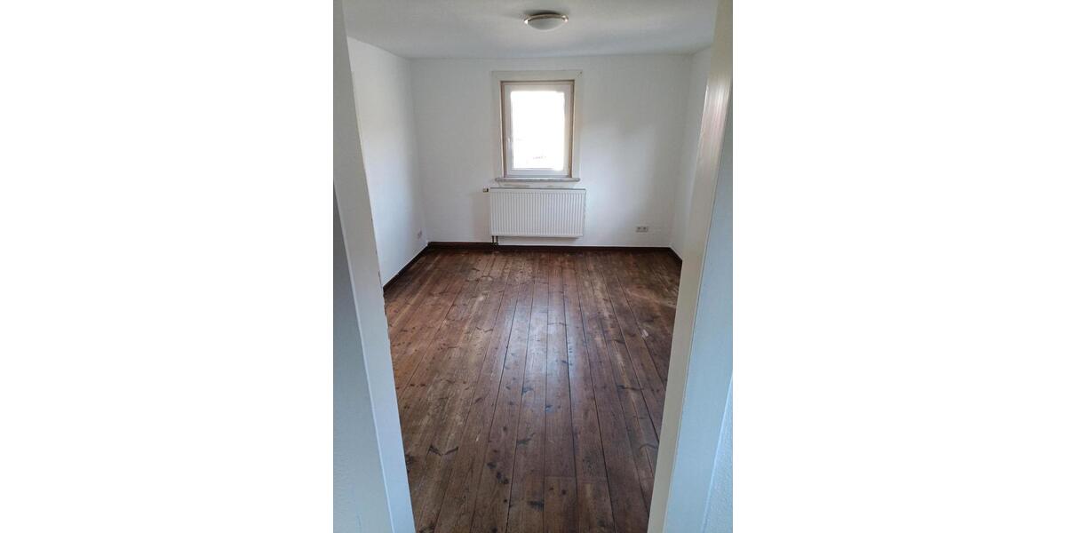 Einfamilienhaus Hammelburg - 9 Zimmer, 113 m&sup2;, 650&euro; | Angebot:26432102