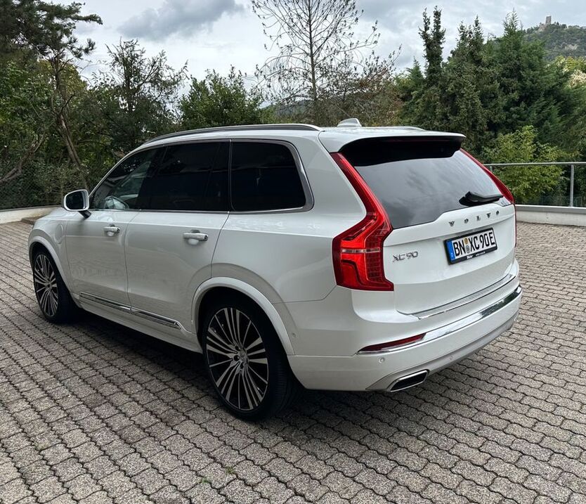 Volvo XC90 72.000 km 49.100 € Bonn 53179
