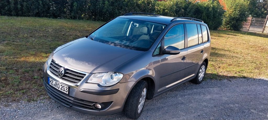 VW Touran 169.028 km 4.300 € Wernigerode 38855