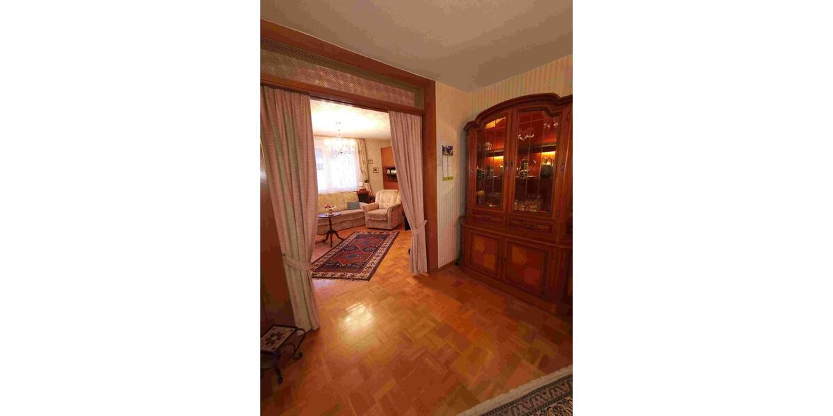 Einfamilienhaus Villingen-Schwenningen Schwenningen - 6 Zimmer, 134 m&sup2;, 260.000&euro; | Angebot:26299728