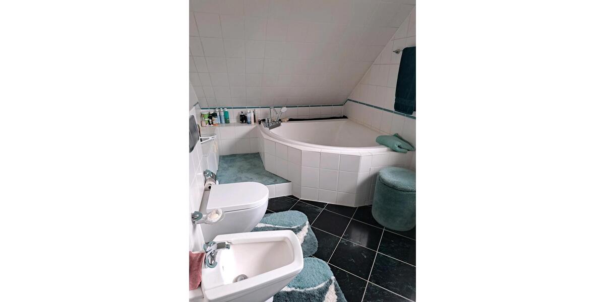 Einfamilienhaus Plate - 7 Zimmer, 151 m&sup2;, 330.000&euro; | Angebot:25935549