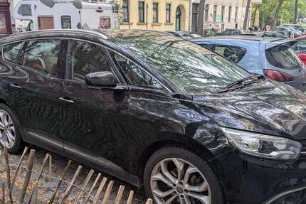 Renault Scenic 79.500 km 11.950 € Berlin 10967