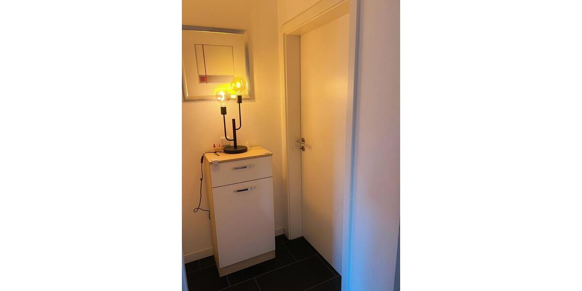 Etagenwohnung Bremerhaven - 4 Zimmer, 117 m&sup2;, 766&euro; | Angebot:25550063