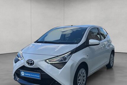Toyota Aygo (X) 112.584 km 6.990 &euro; Filderstadt 70794
