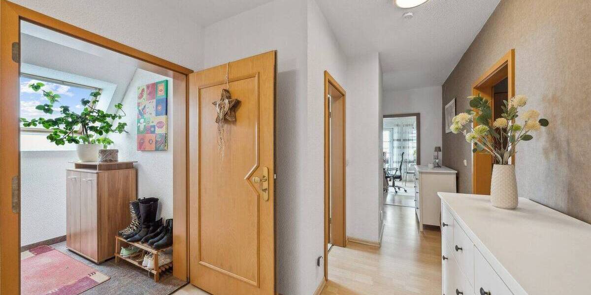 Einfamilienhaus Schwielochsee Goyatz - 7 Zimmer, 274 m&sup2;, 575.000&euro; | Angebot:25784270