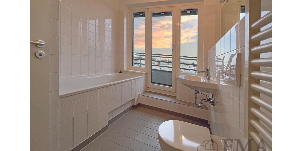 Dachgeschoßwohnung Falkensee - 2 Zimmer, 66 m&sup2;, 920&euro; | Angebot:25417234