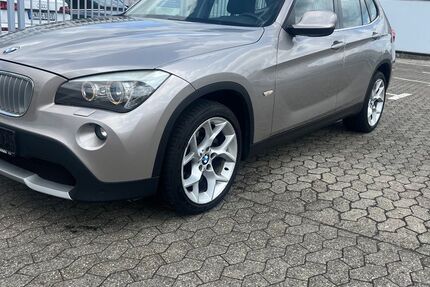 BMW X1 260.033 km 6.696 &euro; DÜSSELDORF 40627