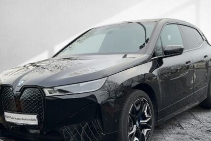 BMW iX 17.083 km 49.349 &euro; Frankfurt 60314