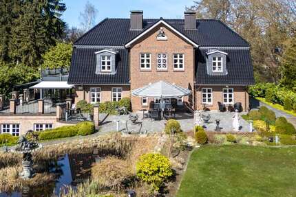 Haus Hamburg / Wellingsbüttel Wellingsbüttel - 10 Zimmer, 350 m&sup2;, 4.400.000&euro; | Angebot:26406105