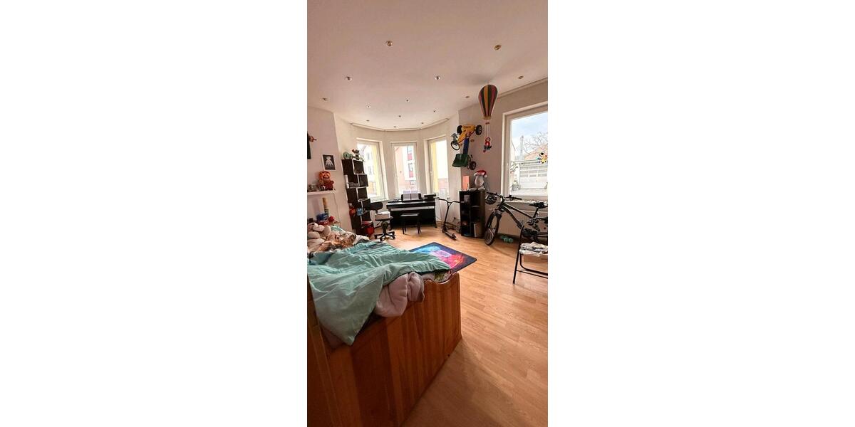 Erdgeschoßwohnung Coburg - 4 Zimmer, 120 m&sup2;, 210.000&euro; | Angebot:26429496