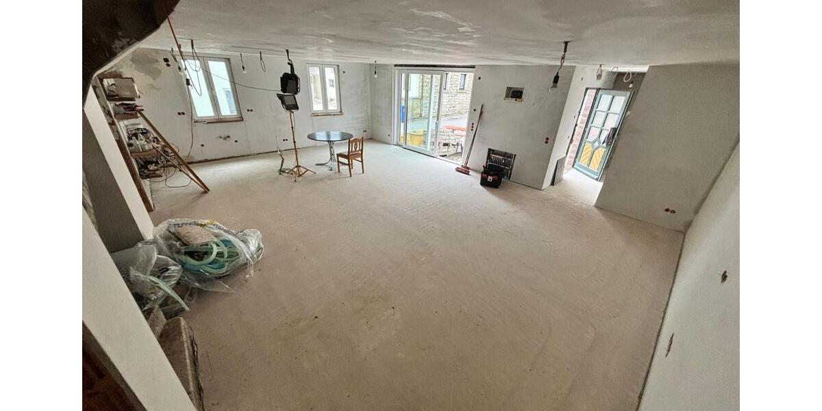 Einfamilienhaus Ochsenfurt - 6 Zimmer, 110 m&sup2;, 1.300&euro; | Angebot:26411153