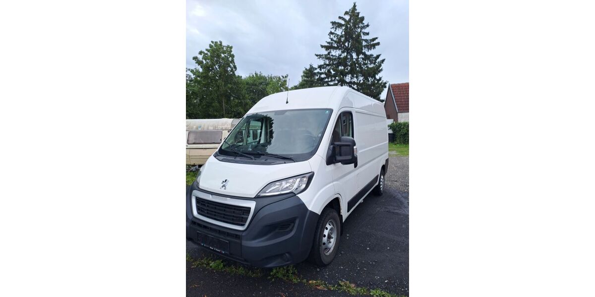 Peugeot Boxer 111.800 km 11.900 &euro; Dülmen 48249