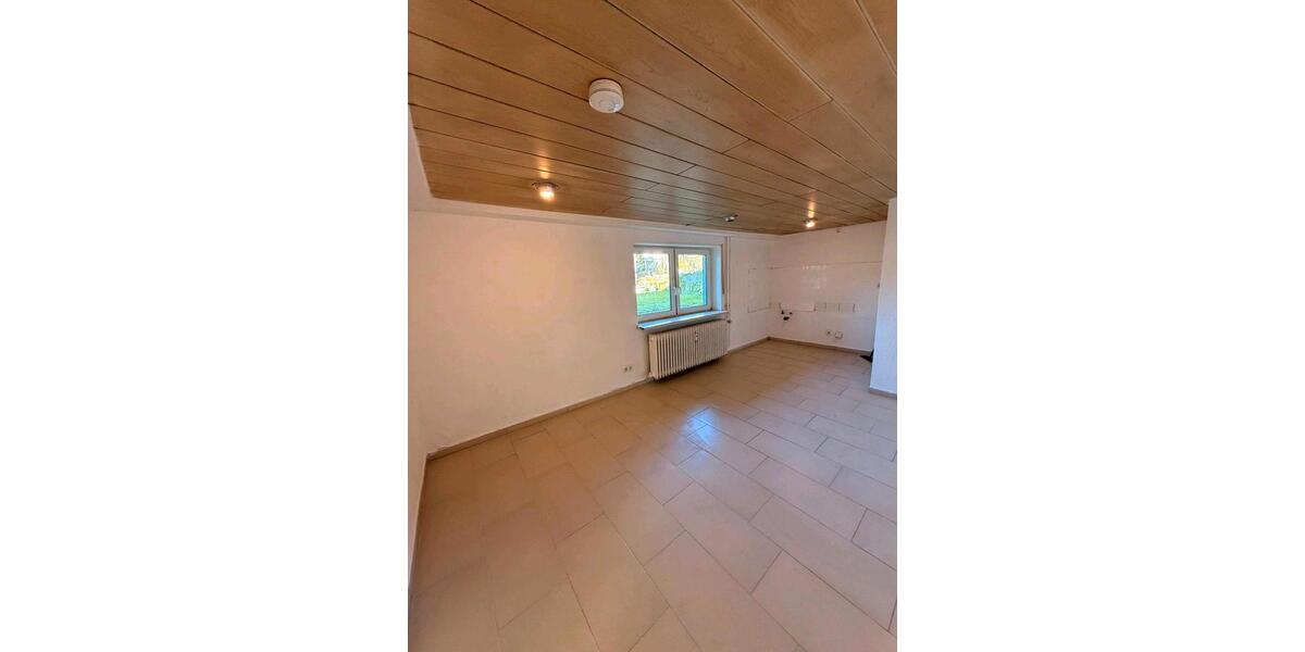 Etagenwohnung Sandhausen - 2 Zimmer, 49 m&sup2;, 159.000&euro; | Angebot:25235598